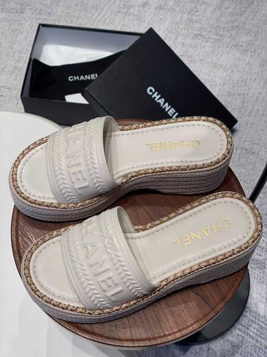 Buty, sandaly klapki, skora 210222