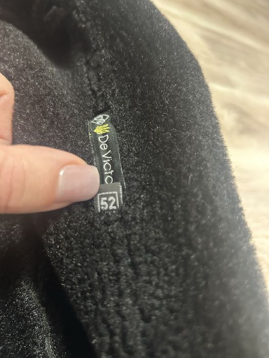 Дублянка чорна, жіноча