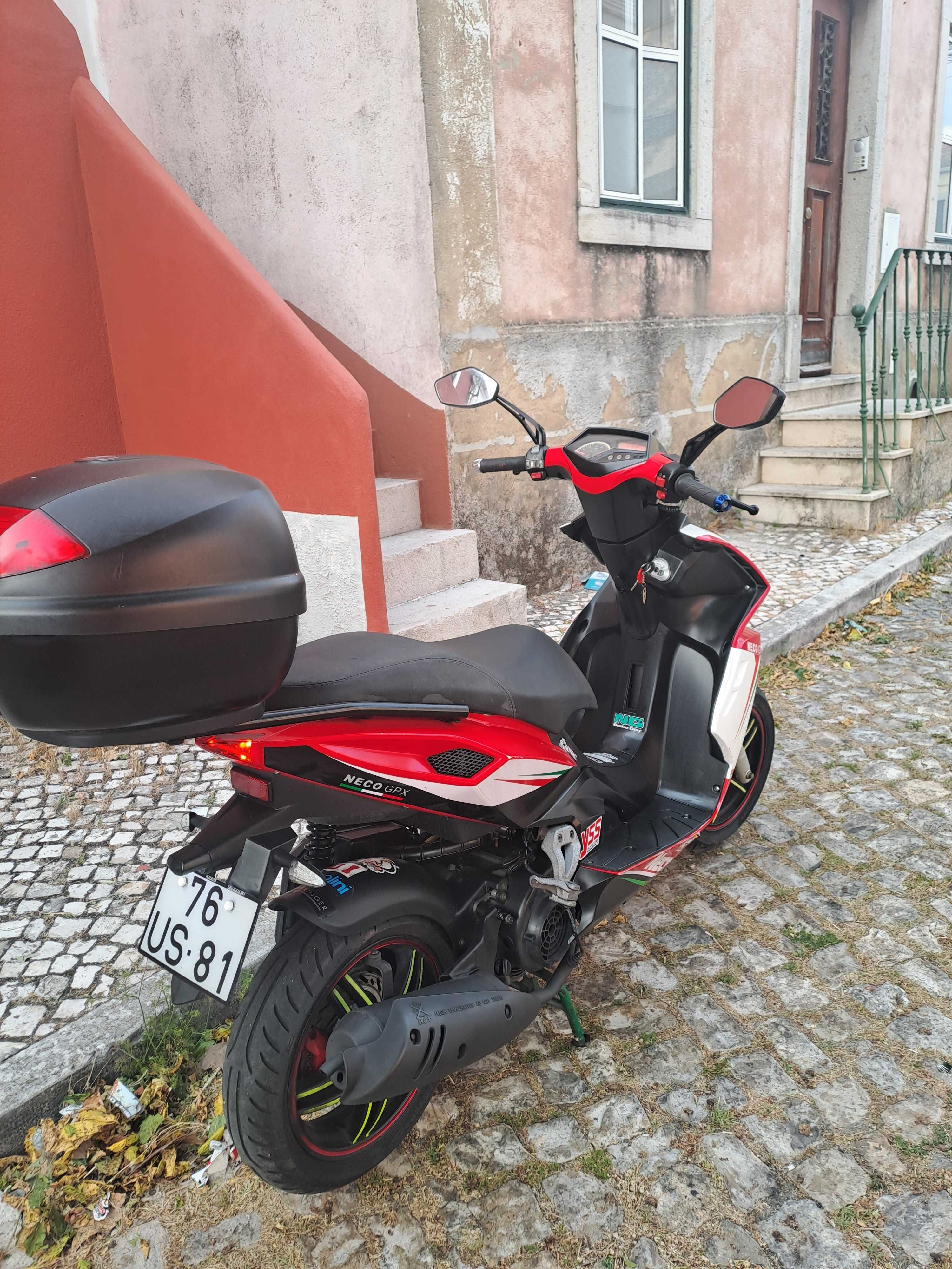 Vendo scooter NECO125