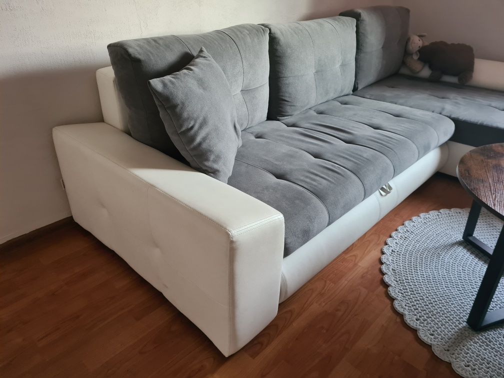 Duży, wygodny narożnik/sofa