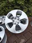Felgi 17 Toyota 5x114,3 6,5J et35 czujniki