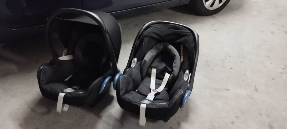 Carrinho de gémeos Bebé Confort com 2 baby coque