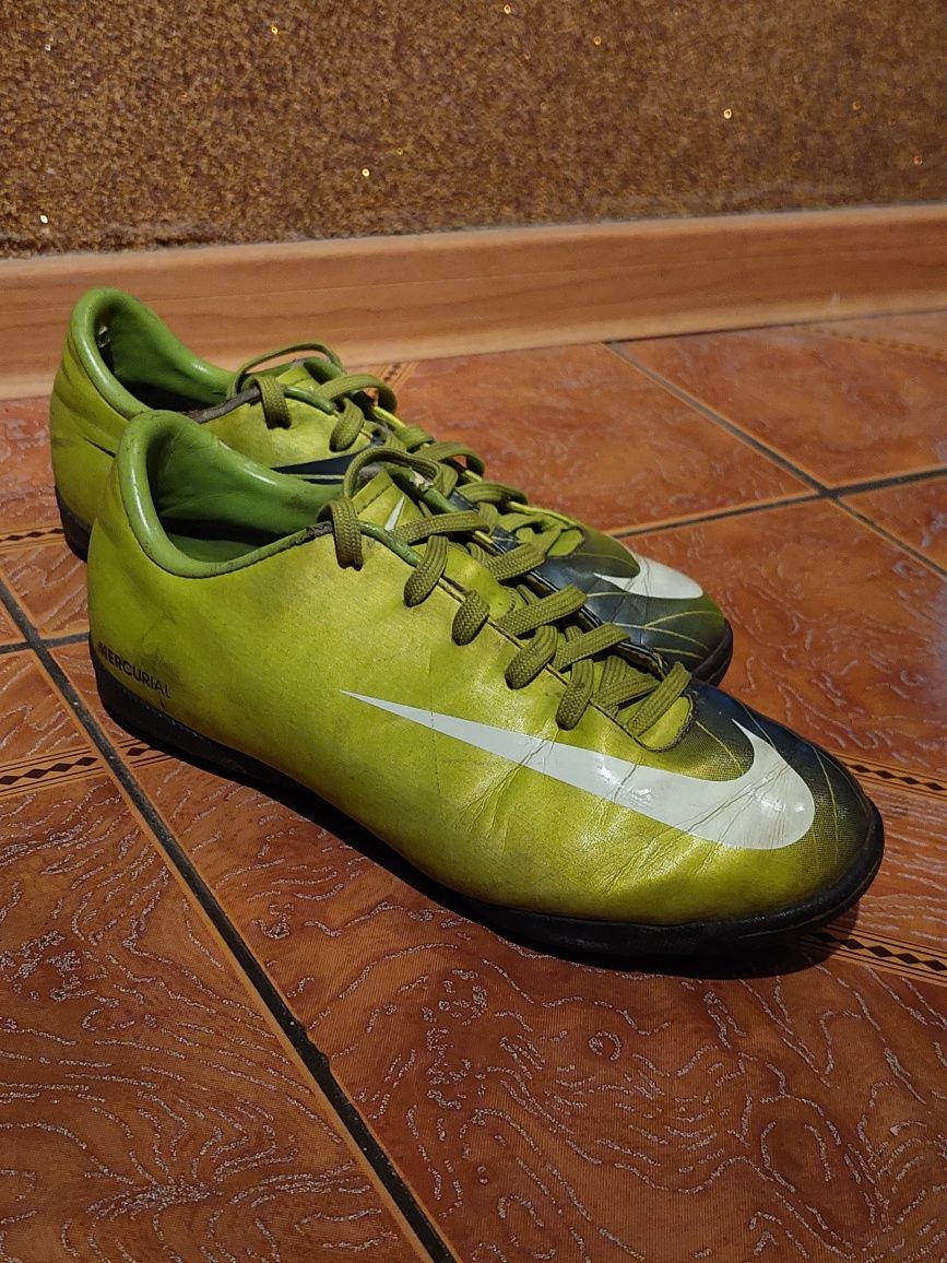 Buty sportowe Nike Mercurial r. 34