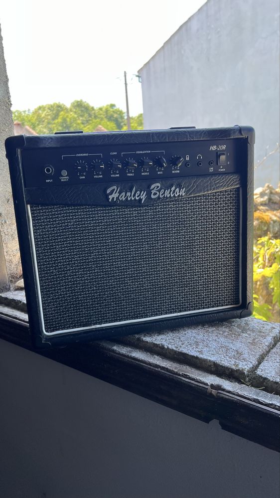 Amplificador Harley Benton HB-20R
