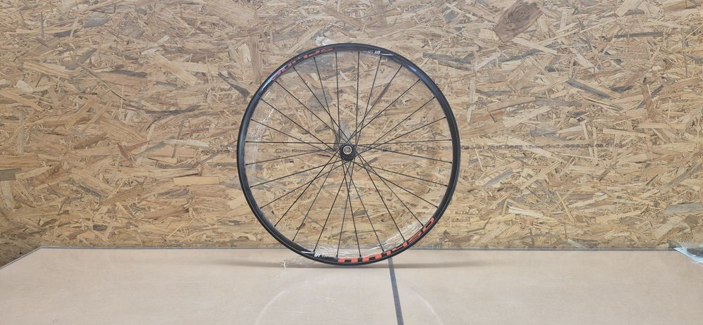 Koło Dt-swiss XR1450 Spline. Nowe. Przód.