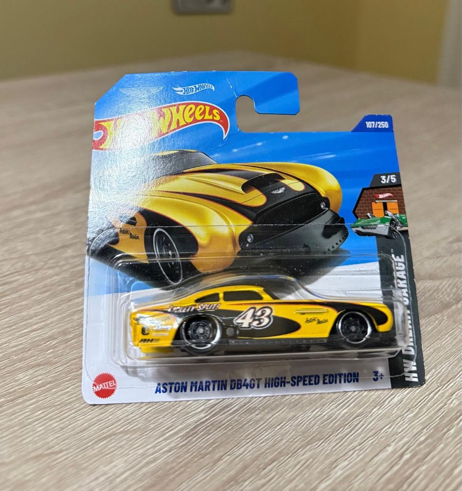 Miniatura Hot Wheels Aston Martin DB4GT High-Speed Edition