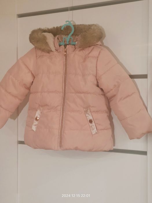 Kurtka zimowa rozm. 92 18-24 mies. F&F