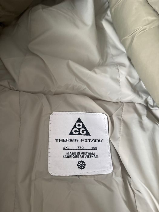 Пуховик зимовий Nike acg.