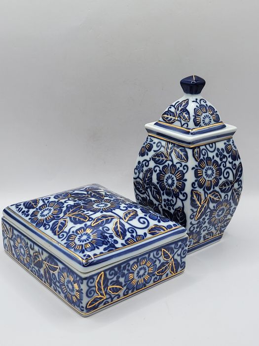Porcelanowe, chińskie pojemniki/ szkatułki