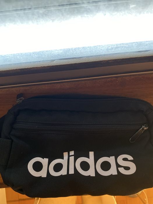 Bolsa de cintura da ADIDAS em bom estado!