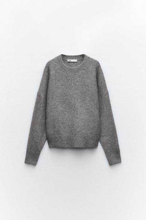 Класний светр Zara