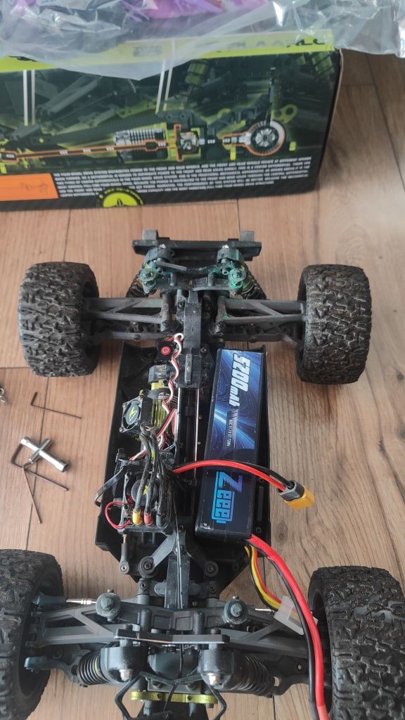 Rlaarlo terminator RC 1:10 auto zdalnie sterowane buggy  nie traxxas w
