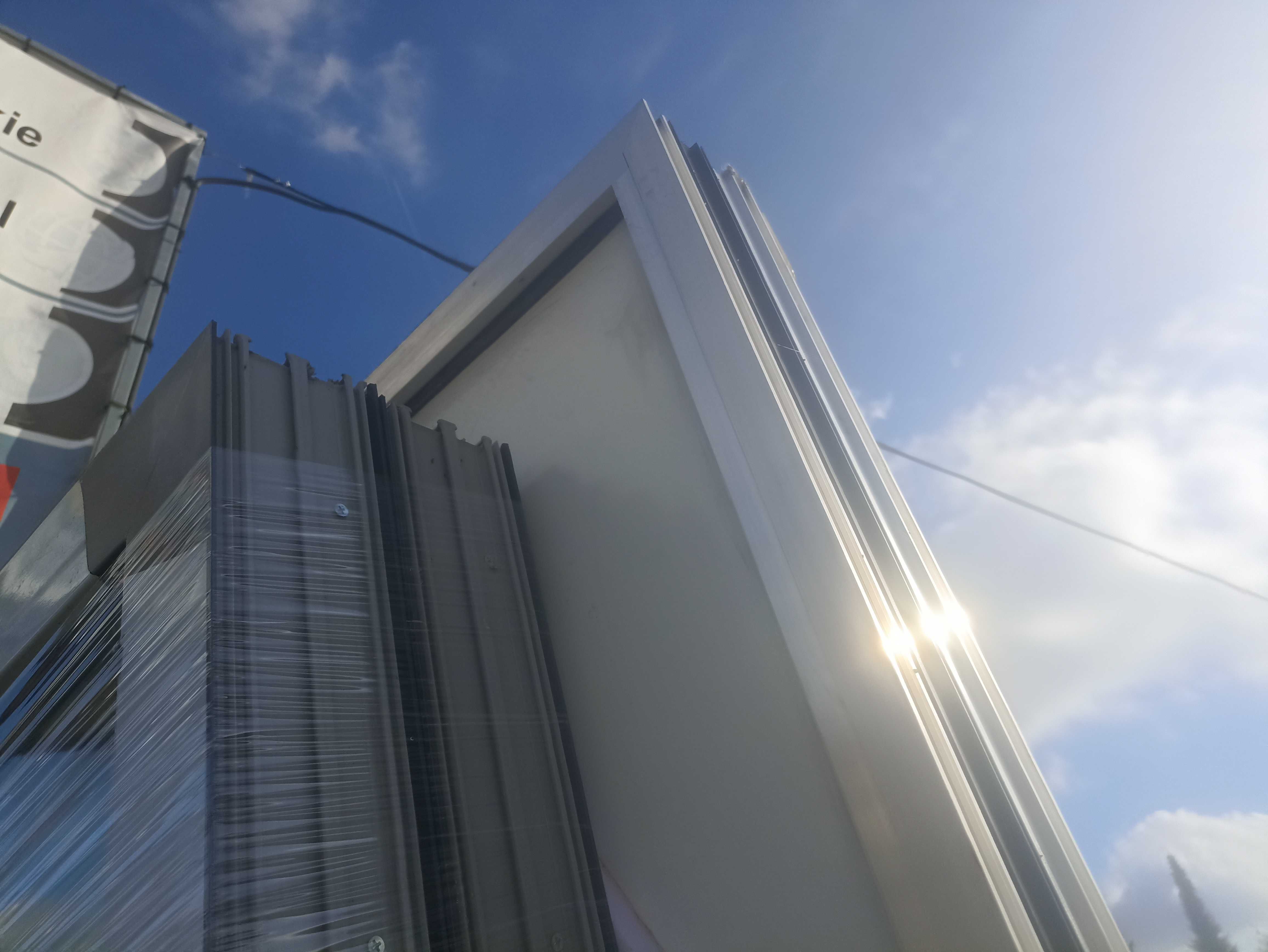 Drzwi aluminiowe 300/248 białe na zewnątrz otwierane