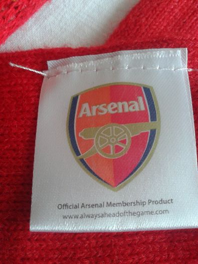 Sprzedam 14 nowych szalików piłkarskich kolekcjo-Arsenal F.C. Londyn