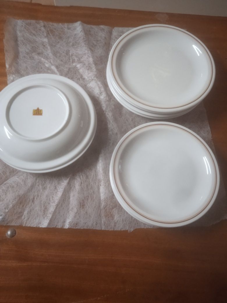 Pratos marca Delta