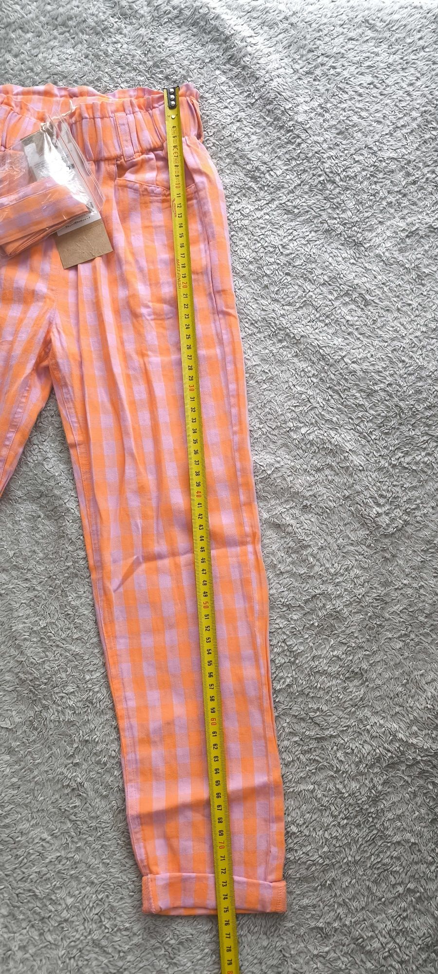 Nowe letnie spodnie tkaninowe coccodrillo r. 122