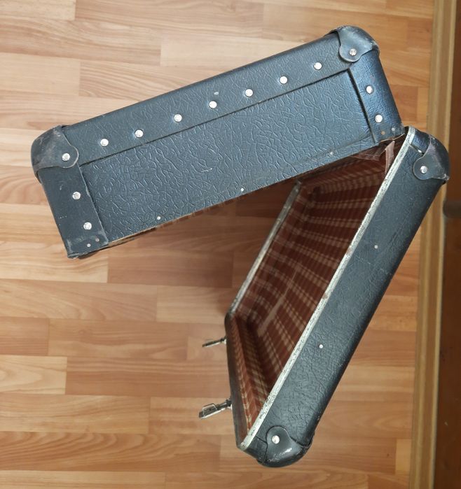 Валіза радянська раритетна (без ОЛХ доставки)