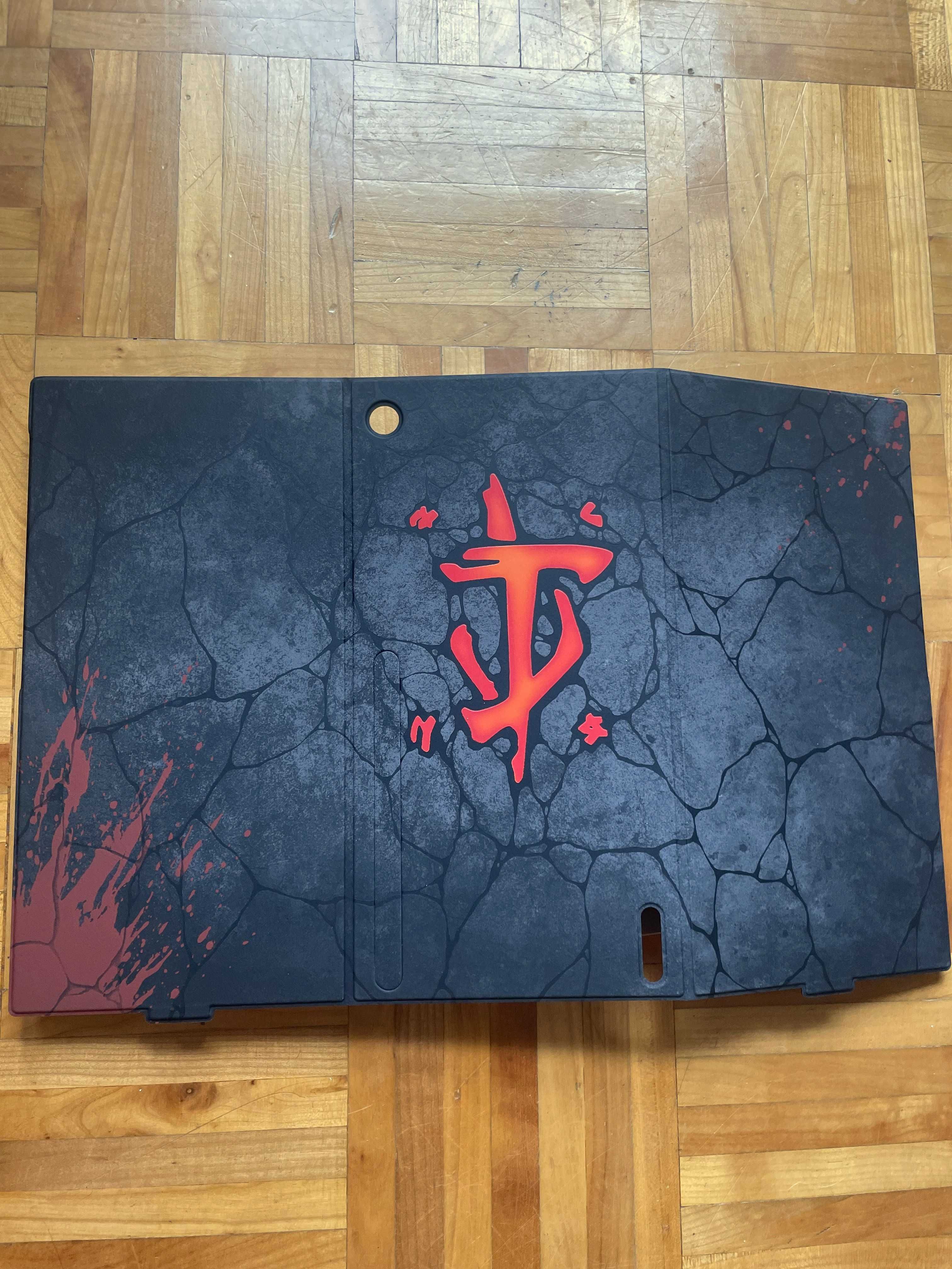 Nakładka na Xbox Series X z gry Doom: The Dark Ages