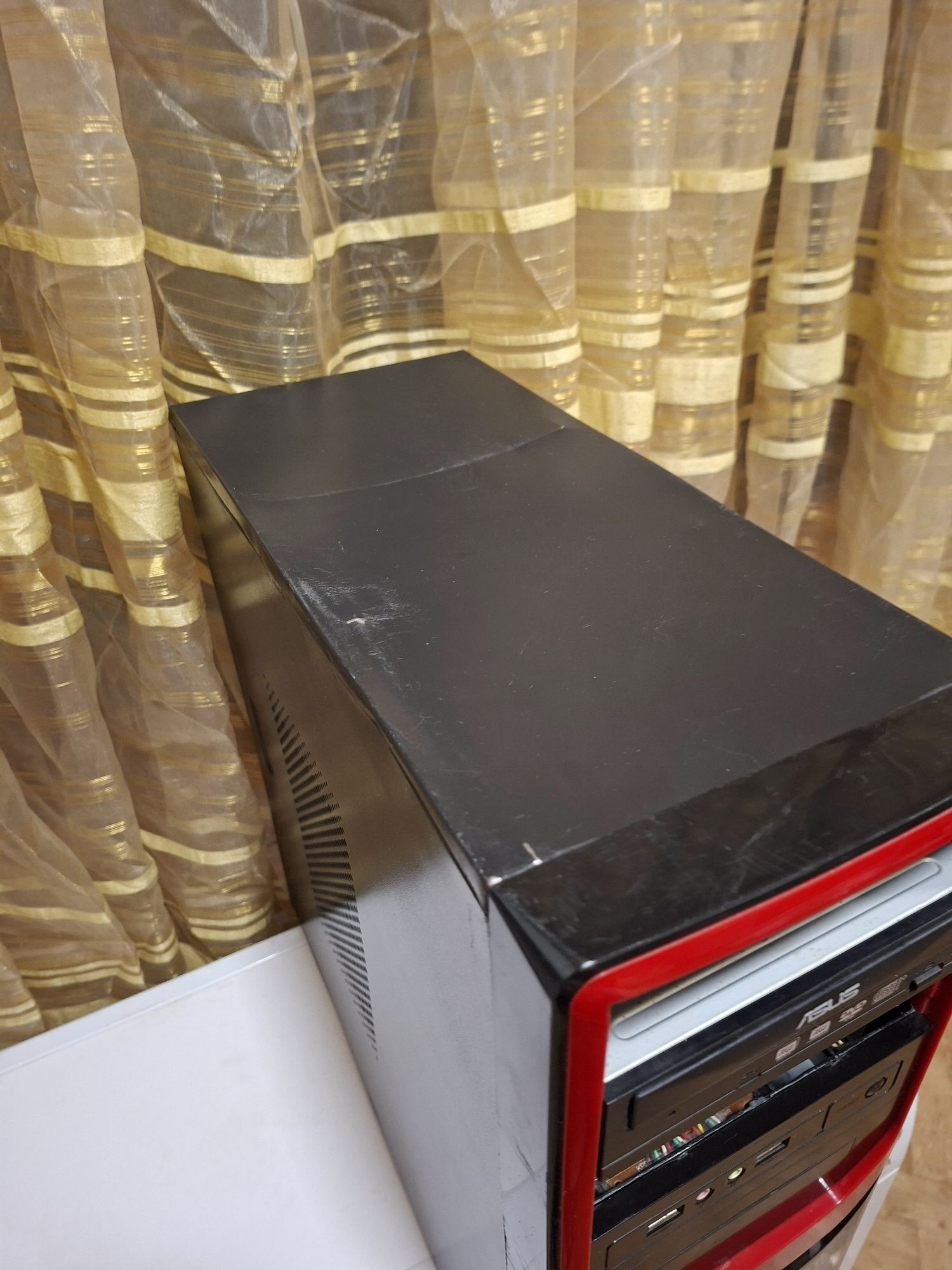 Системний блок Intel Core 2 Duo, 4gb ОЗУ, без жорсткого диску