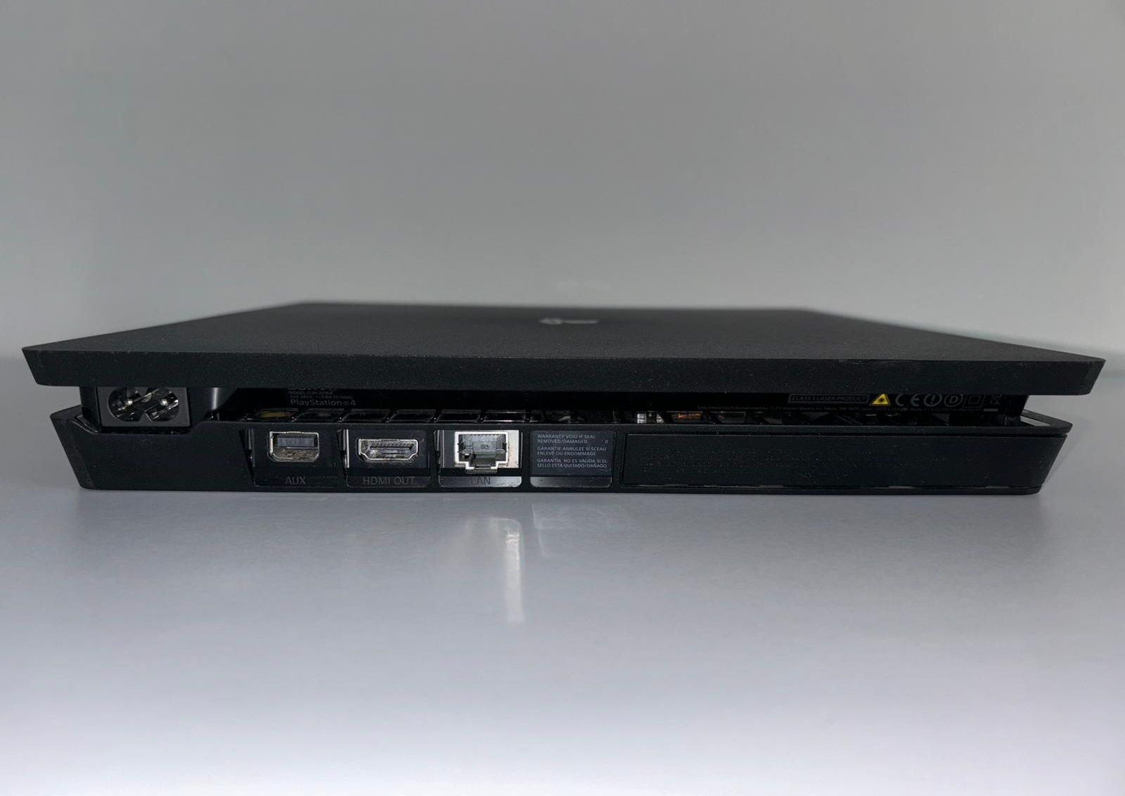 Konsola Sony PlayStation 4 Slim (PS4) 500GB