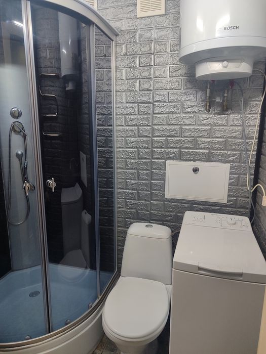 Продам 1 квартиру - студіо в центрі міста Сміла. Сертифікат - так.