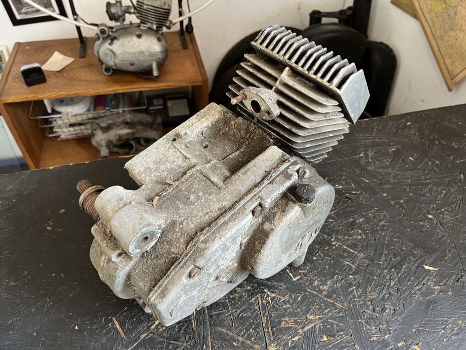 Romet Motorynka Kadet Ogar silnik 023 2 biegowy skrzynia sprzeglo calo