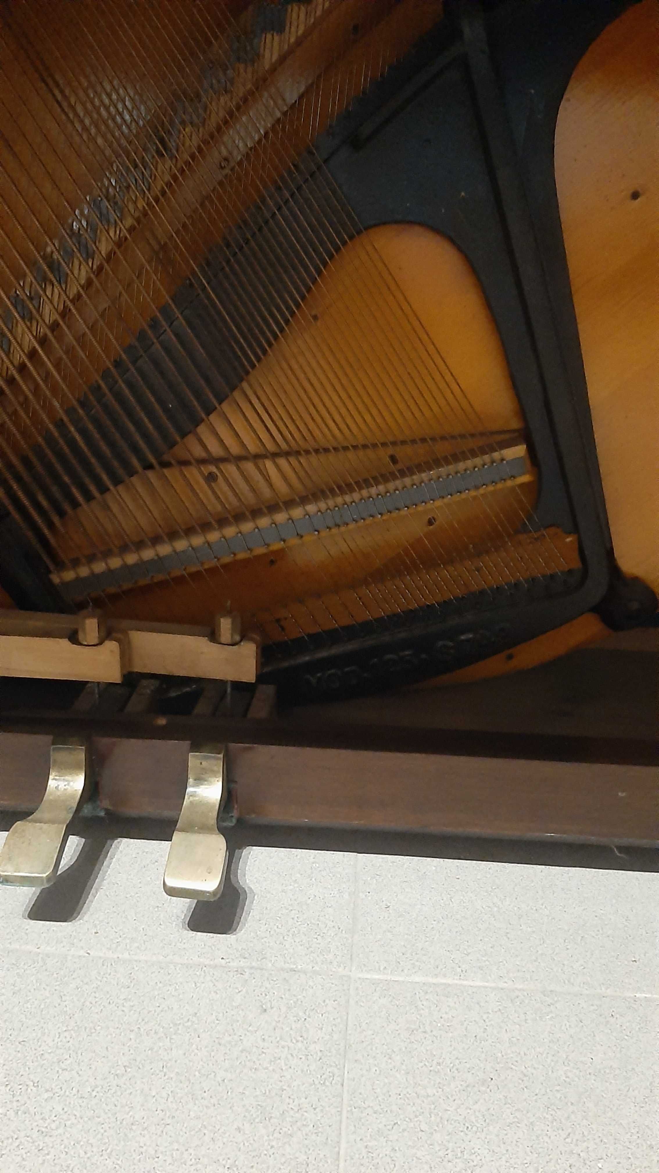 Pianino Grotrian Steinweg 125