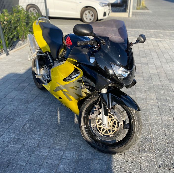 Honda CBR HONDA CBR600F F4 drugi właściciel, dwa kluczyki,