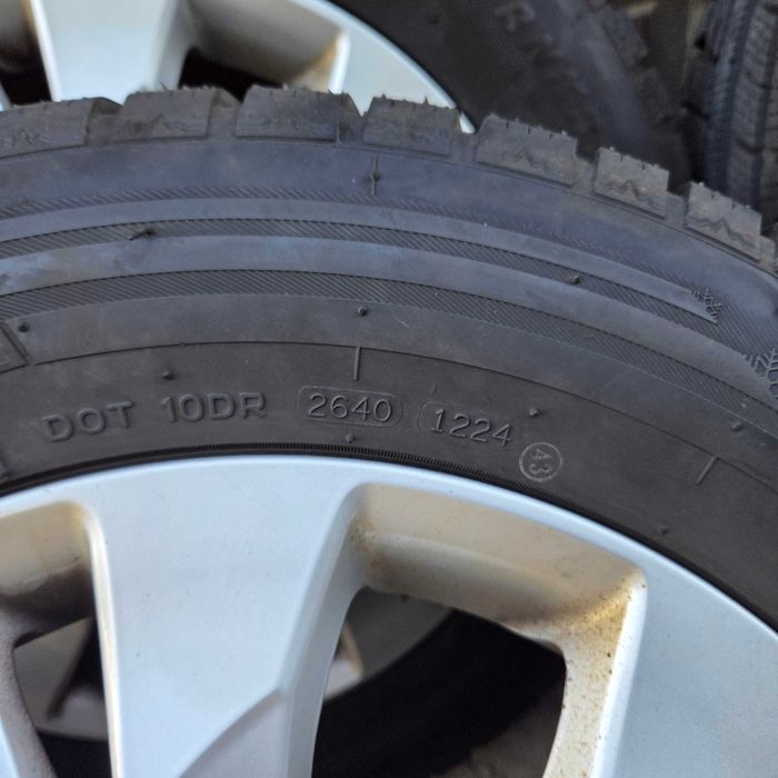 4x KOŁA ALUMINIOWE HONDA CR-V opony zimowe 225/65R17 2024r 8mm