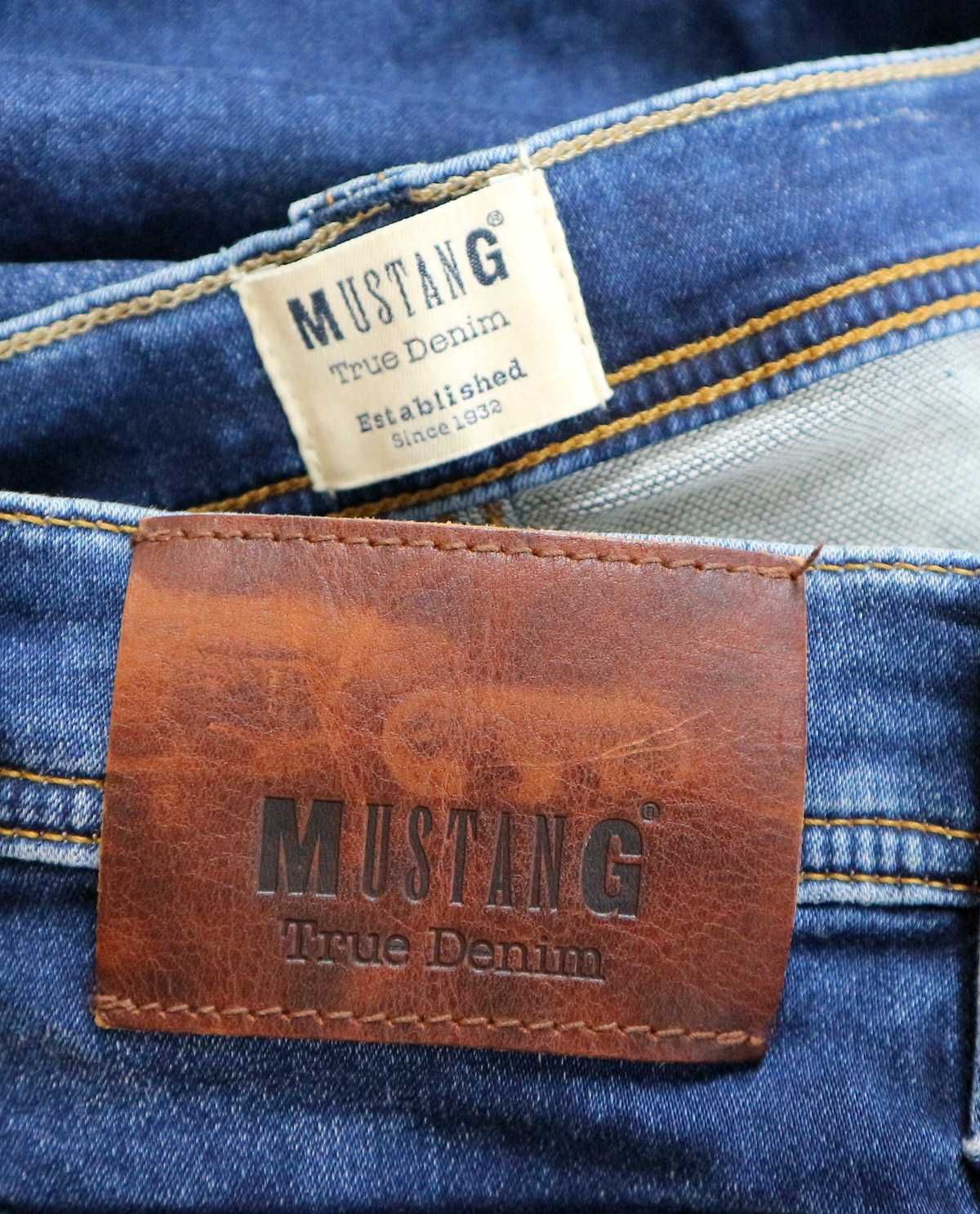 Mustang Chicago Shorts spodenki jeansowe W38 pas 2 x 53 cm