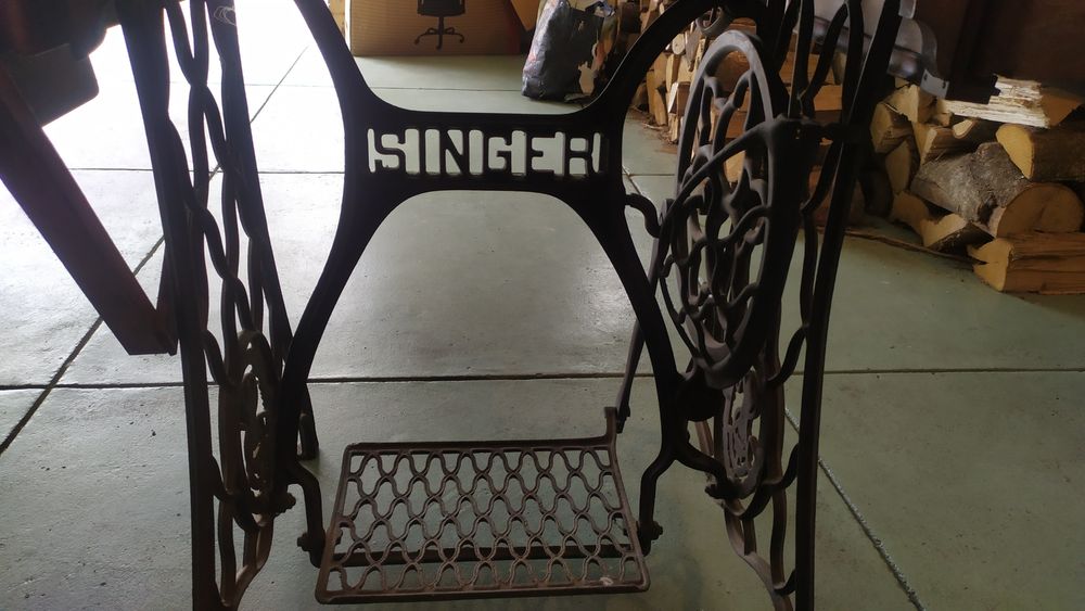 Máquina de Costura Singer Antiga