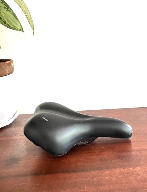 Selim Selle San Remo – Preto – Conforto para Passeio e Uso Urbano