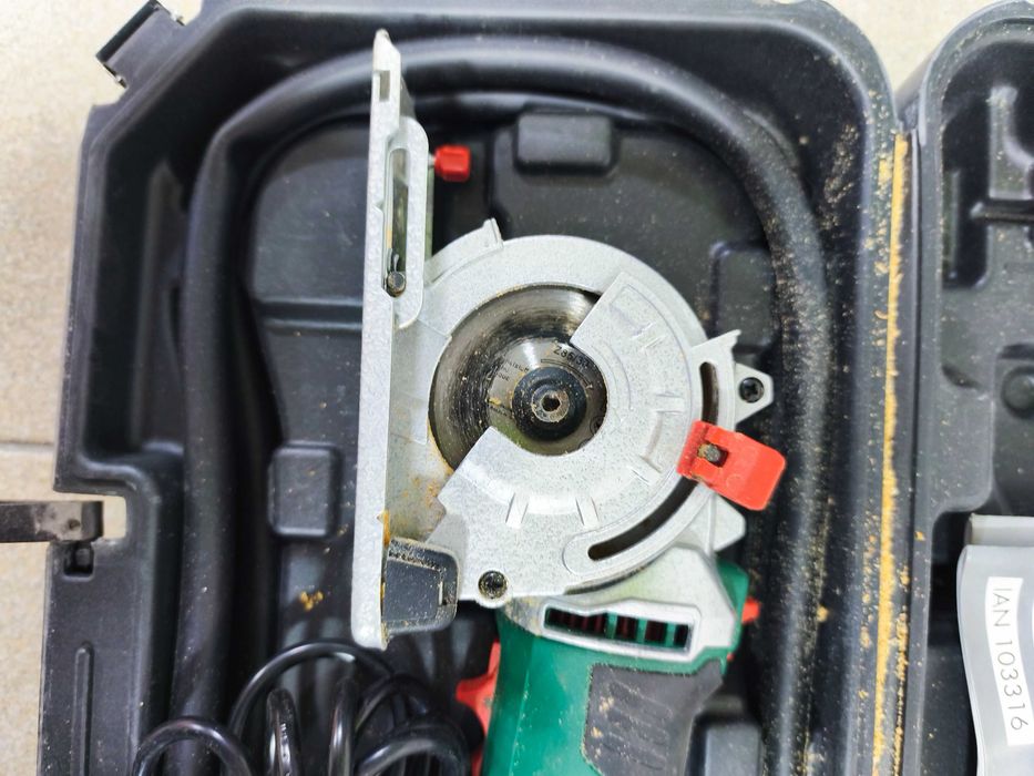 Serra circular pequena Parkside