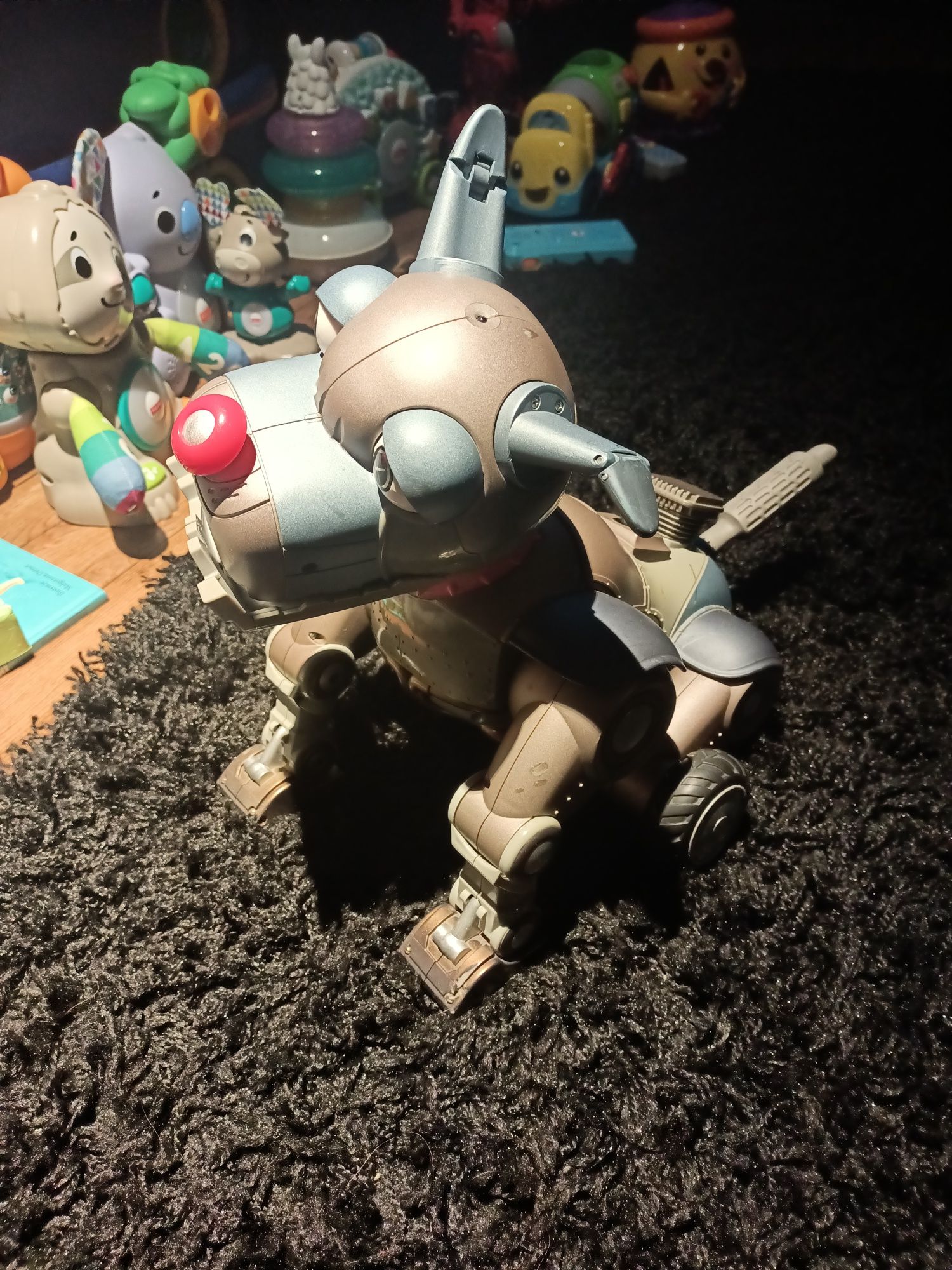 Pies piesek robot interaktywny sterowany Wow Wee