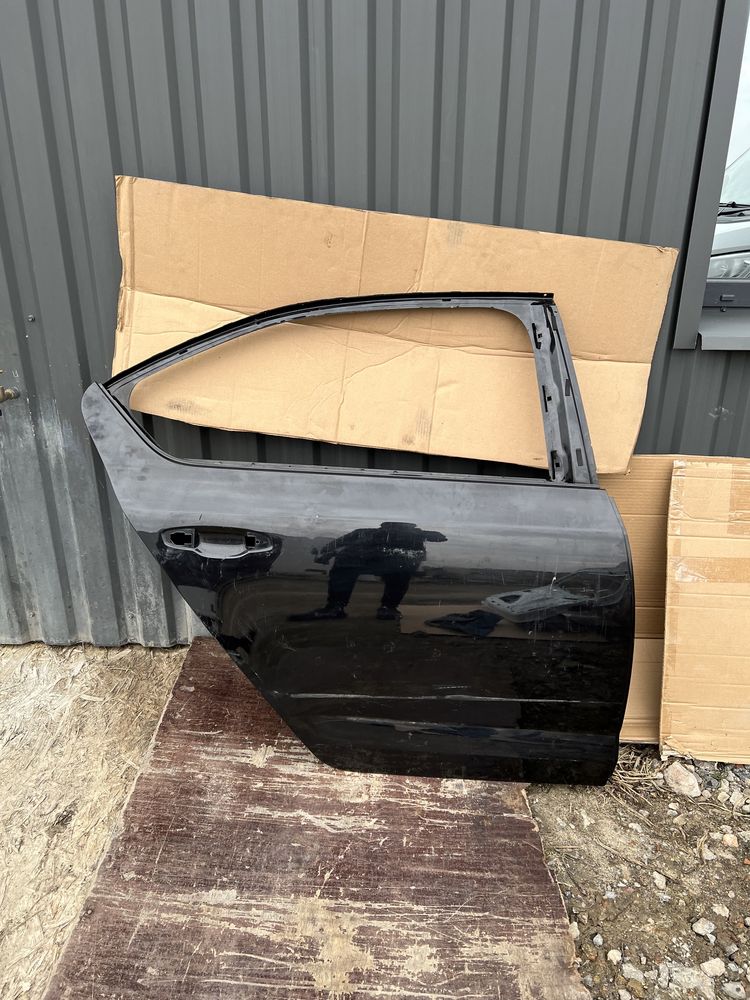 Двері задня права для Skoda Octavia A7 (2012-2020) 5e5833601 хетчбек
