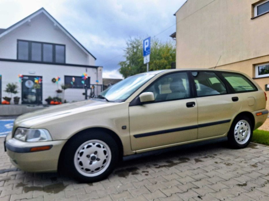Volvo V40 1,8 benzyna LPG