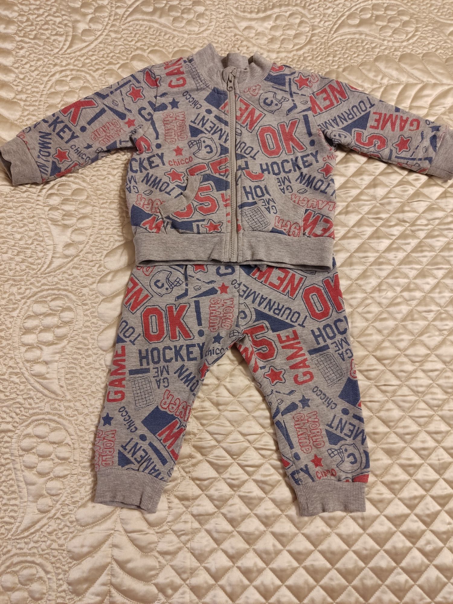 Продам детский костюм MYFIRST CHICCO рост 74