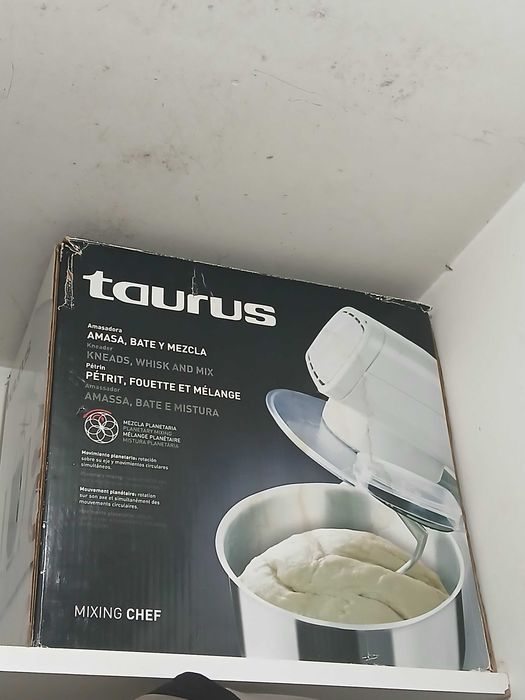 Maquina de amassar massas