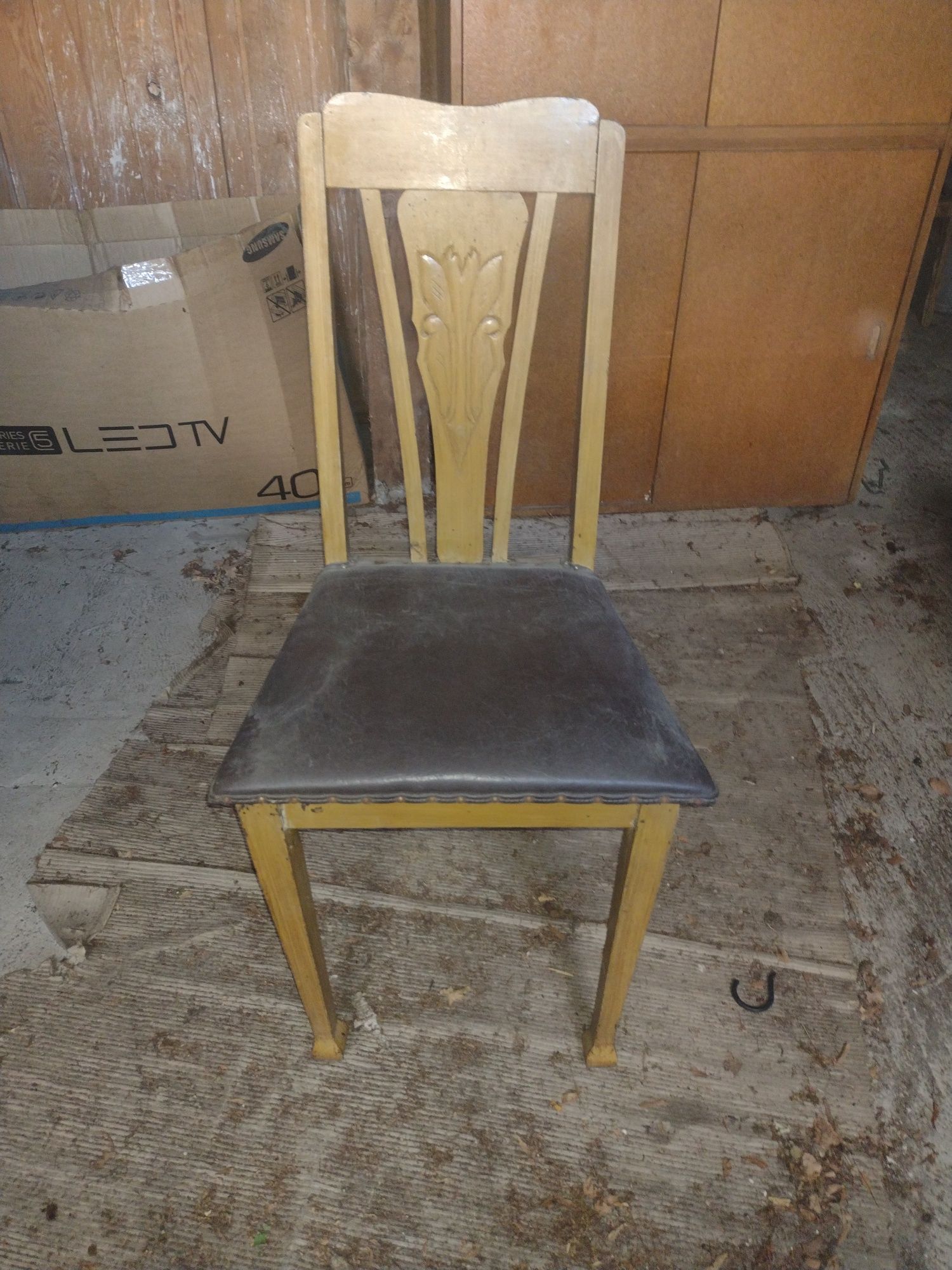 Stare krzesła lata 50.
