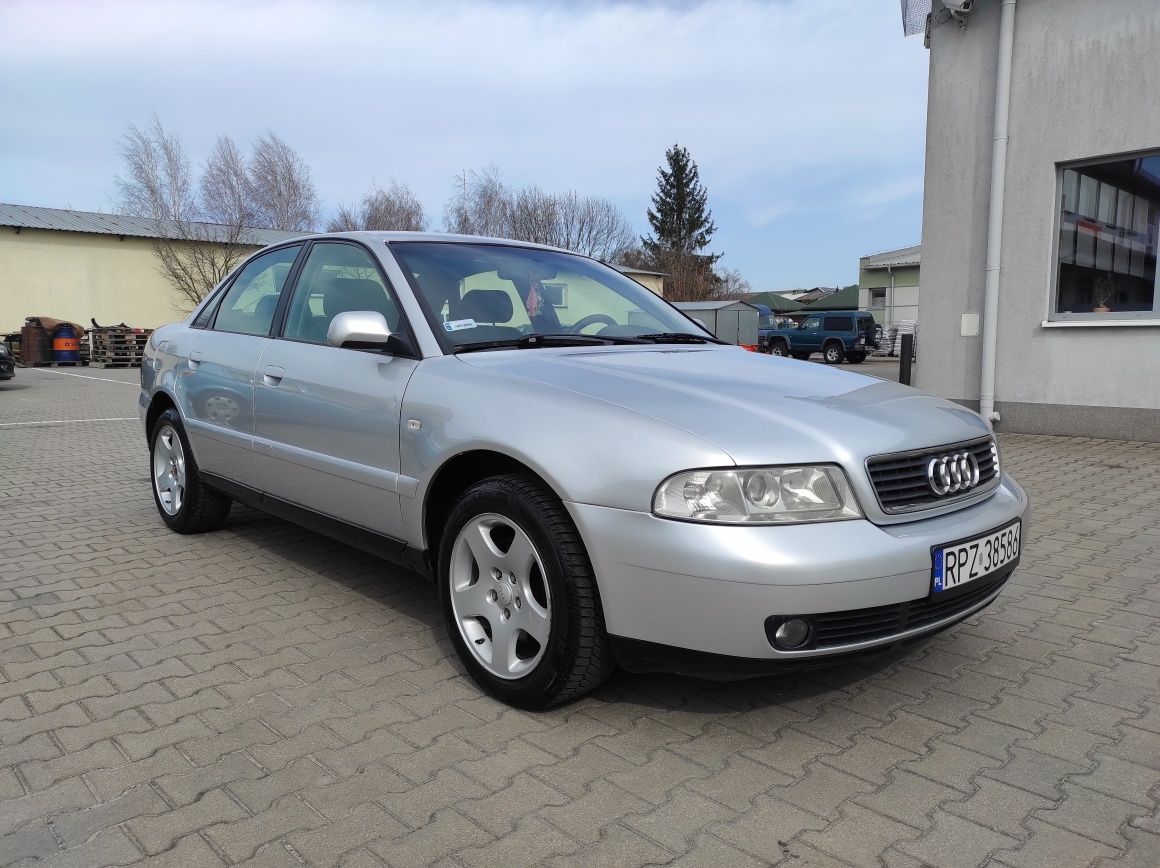 Audi A4 B5 1.9 TDI 2000r. 115km Stan BDB Małe spalanie Zamiana