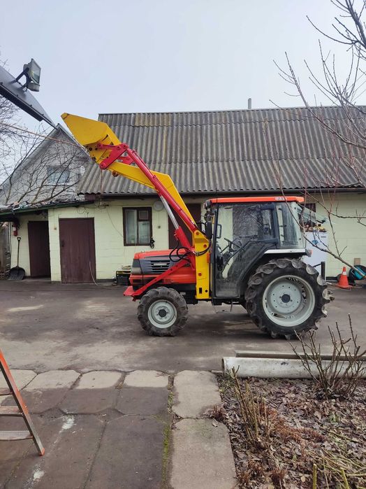 kubota GL-46 с фрезой и фронтальным погрузчиком