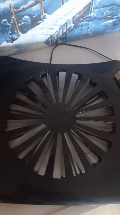 Підставка вентилятор для ноутбука