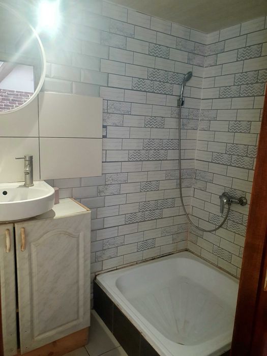 Частина будинку подобово біля озера(ціна з особи)