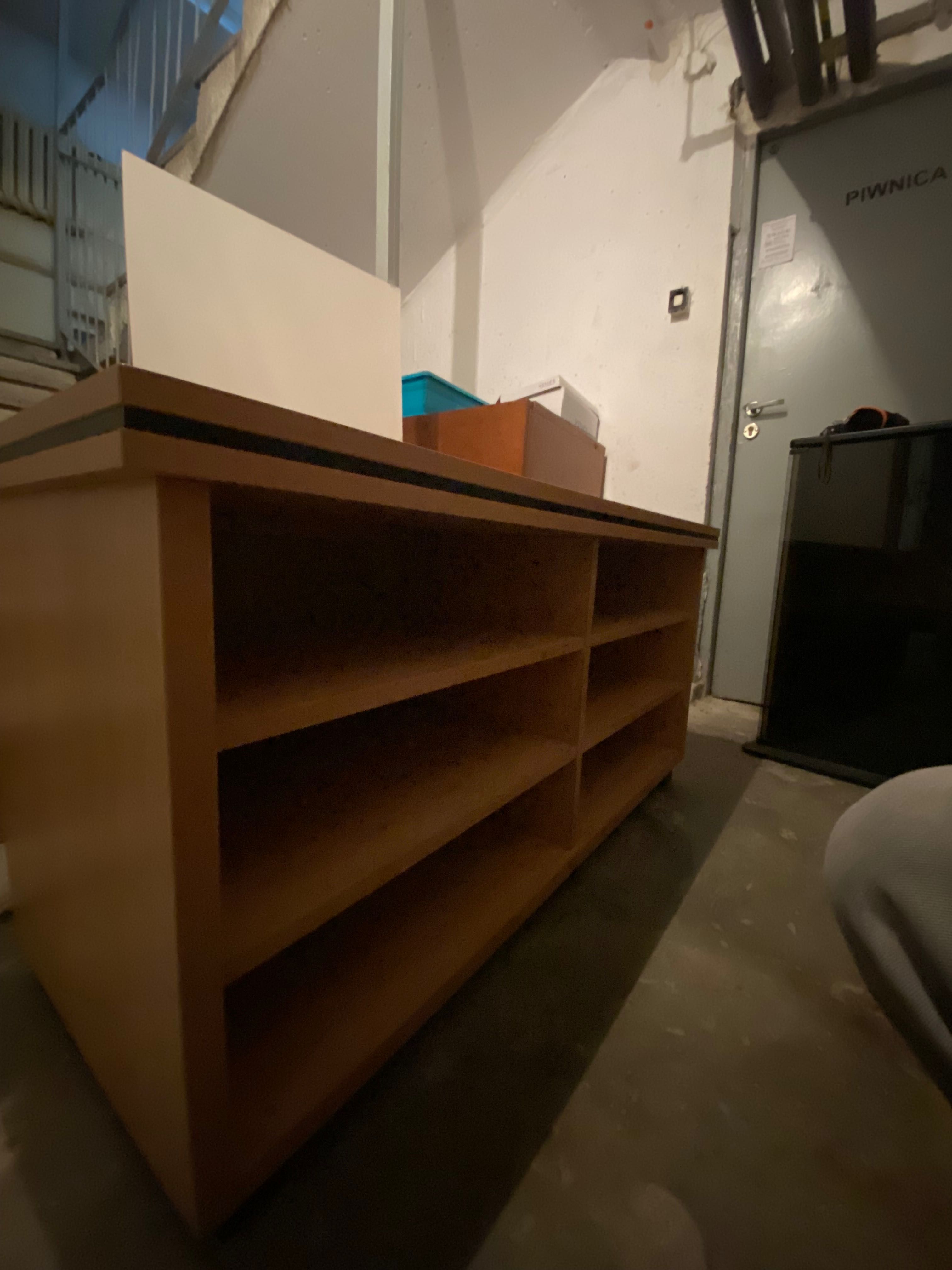 Szafka pod telewizor