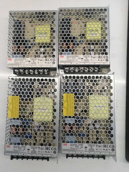 АС-DC перетворювачі серії LRS на 48 В