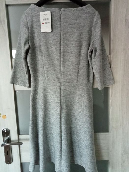 Nowa sukienka rozmiar L RESERVED