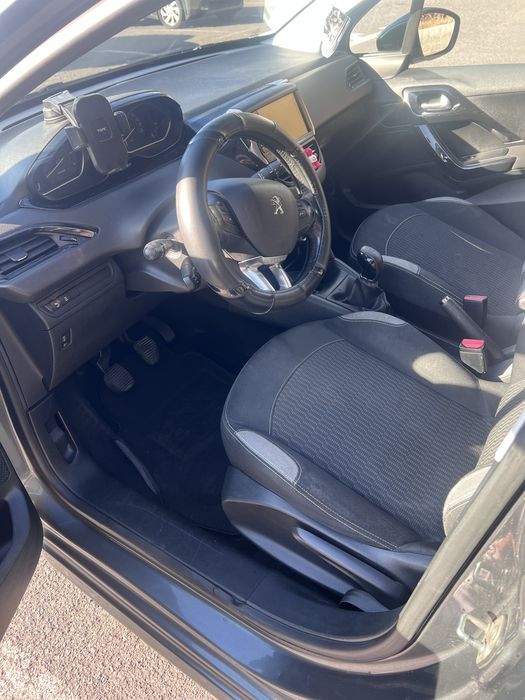 Peugeot 208 PureTech