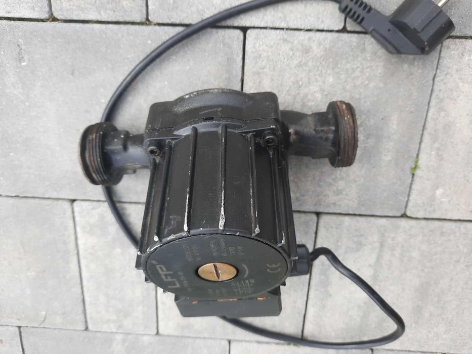 Pompa pompka obiegowa co centralnego ogrzewania LFP Leszno PCO w25/4B