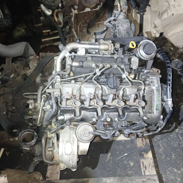 Двигун Toyota Avensis 2.2 дизель