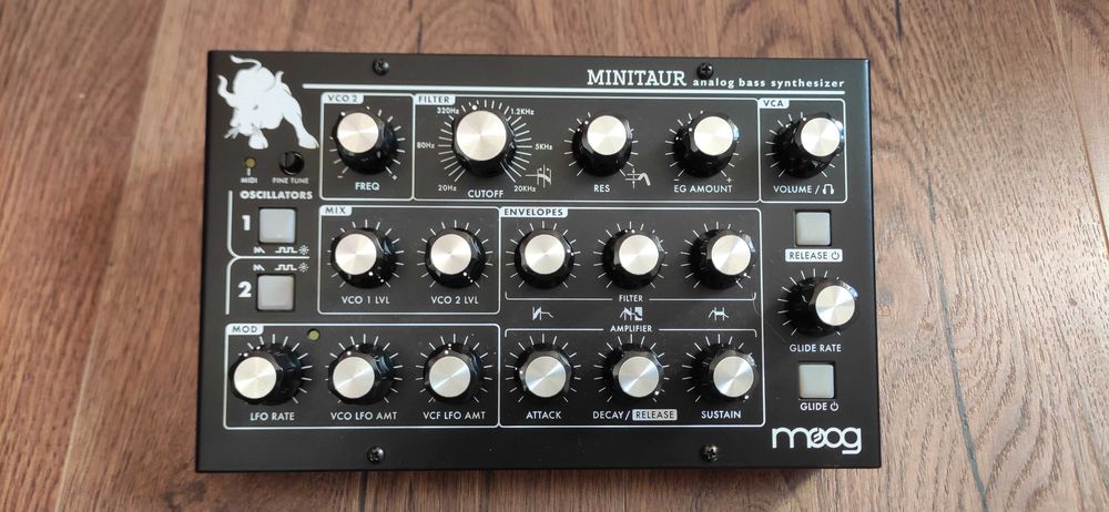 Moog Minitaur sintetizador analógico, como novo, decksaver de oferta